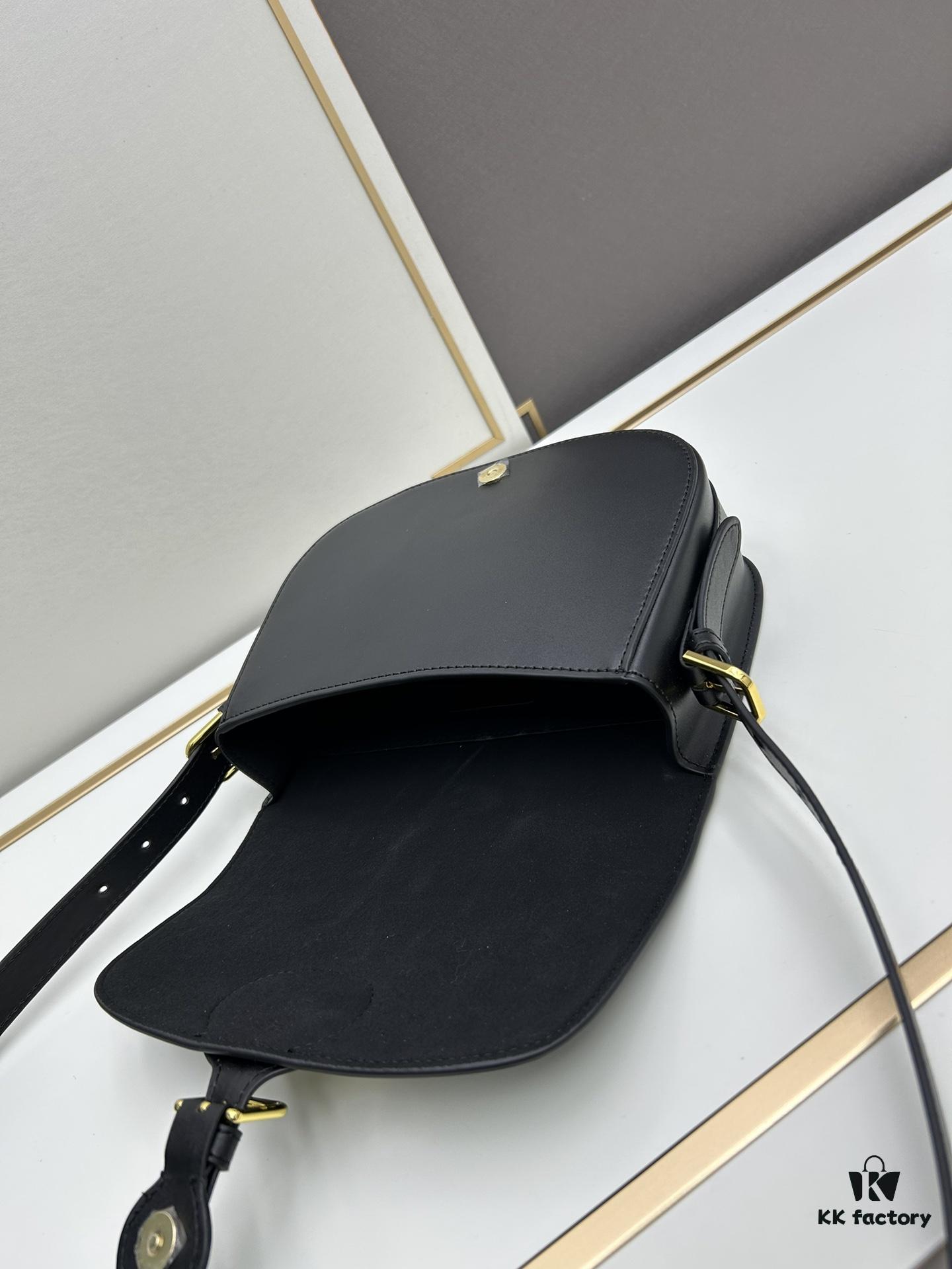 Dior Bobby Medium vs Large - Smooth Calfskin with Suede Lining, Part of 30 Montainge Collection