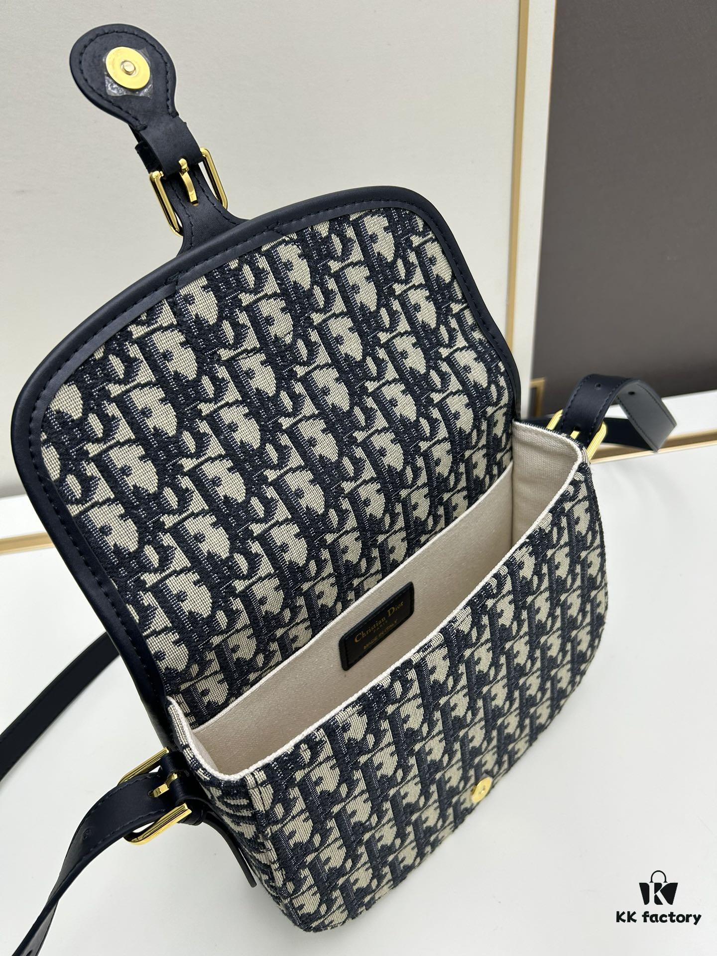 Dior Bobby Medium vs Large Size Leather Bag from 30 Montaigne Collection