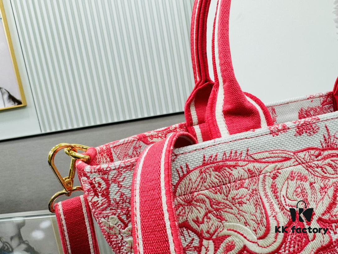 Dior Market Tote Bag with Shoulder Strap and Mini Pouch