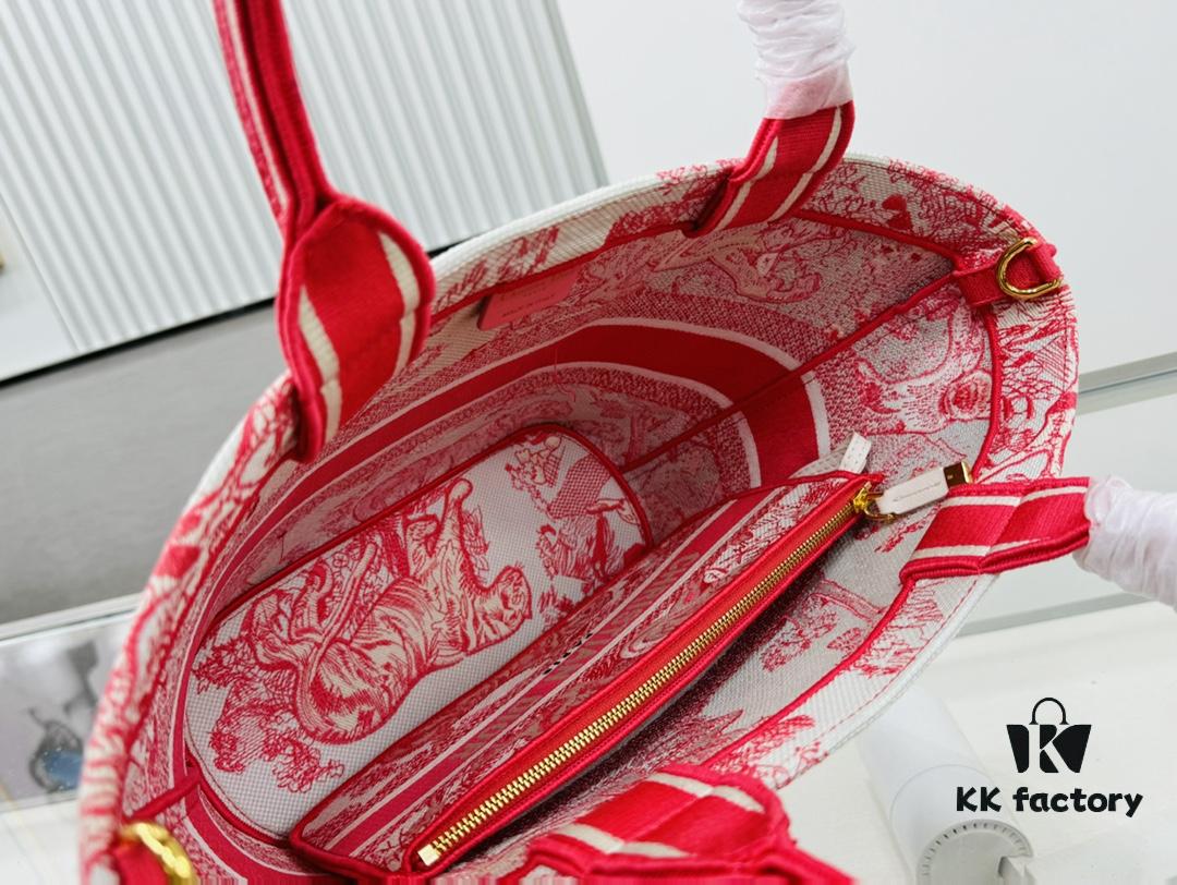 Dior Market Tote Bag with Shoulder Strap and Mini Pouch