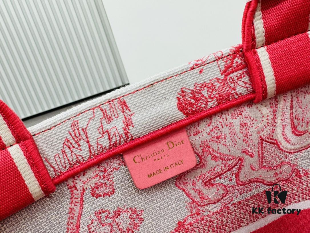 Dior Market Tote Bag with Shoulder Strap and Mini Pouch