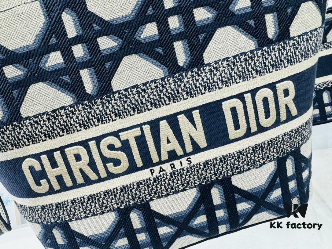 Dior Market Tote Bag with Shoulder Strap and Mini Pouch