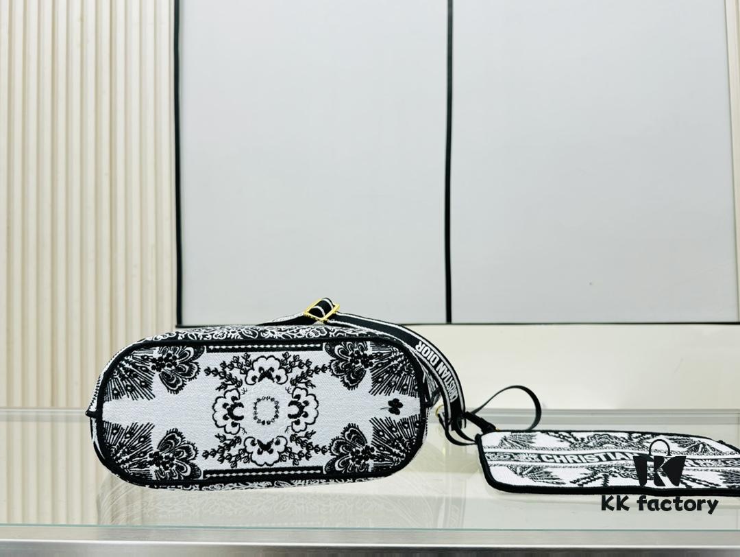 Dior Market Tote Bag with Shoulder Strap and Mini Pouch