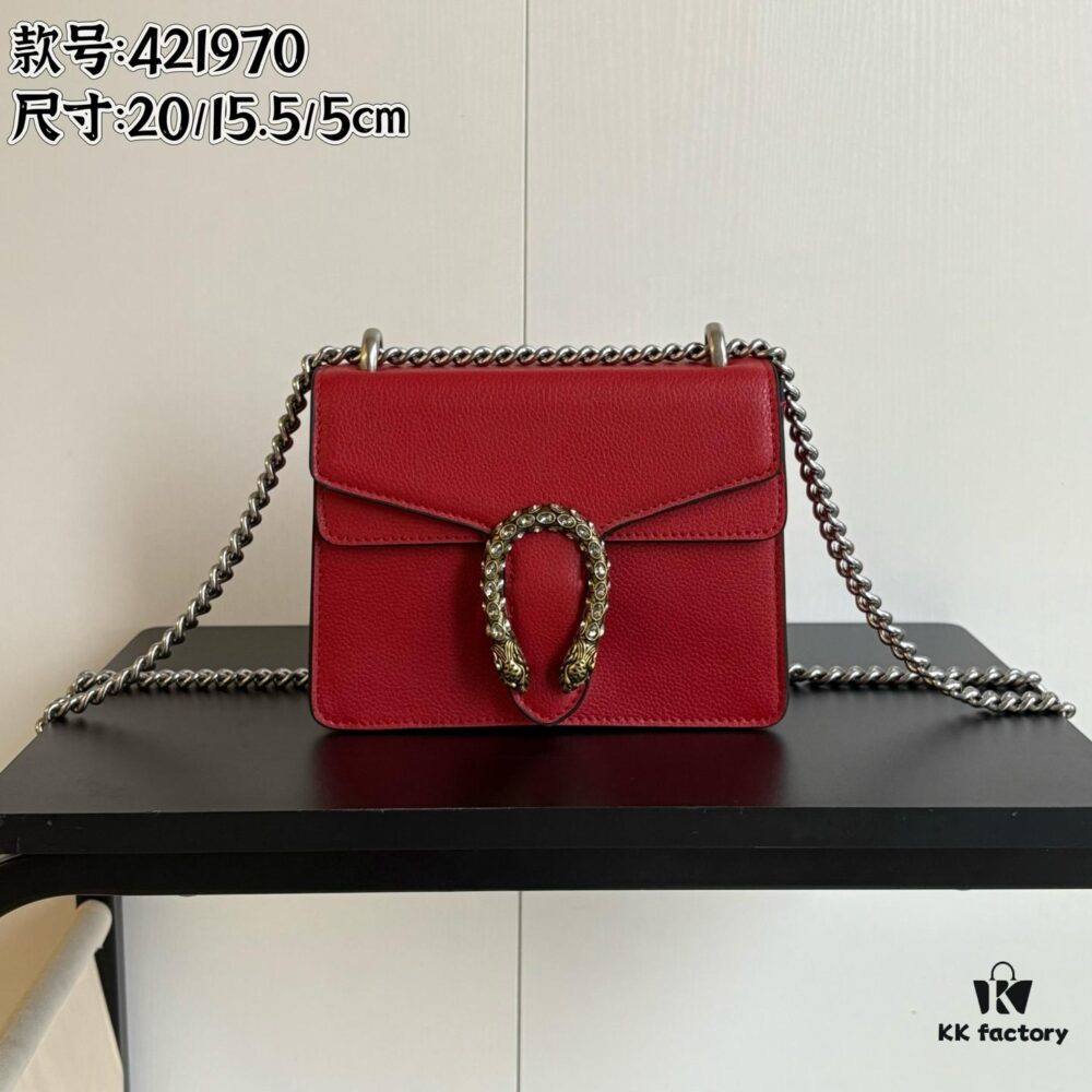 Authentic Shot # Model: 421970 Red Leather Size: 20✖️15.5✖️5cm Classic Timeless Dionysus Series Divine Design! Tiger Head Hardware and Chain with Excellent Texture! PVC with Leather Trim Single Compartment Plenty of Space for Powder Case, Phone, Lipstick – Effortlessly Stylish When Carried Outdoors ✅