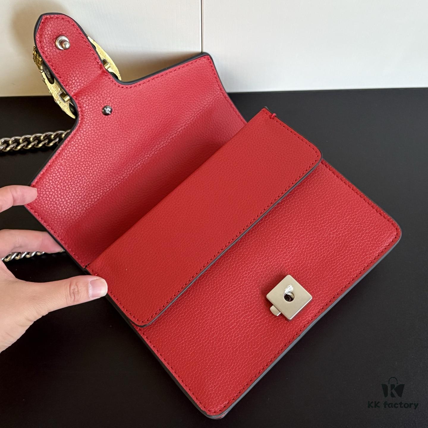 Authentic Shot # Model: 421970 Red Leather Size: 20✖️15.5✖️5cm Classic Timeless Dionysus Series Divine Design! Tiger Head Hardware and Chain with Excellent Texture! PVC with Leather Trim Single Compartment Plenty of Space for Powder Case, Phone, Lipstick – Effortlessly Stylish When Carried Outdoors ✅