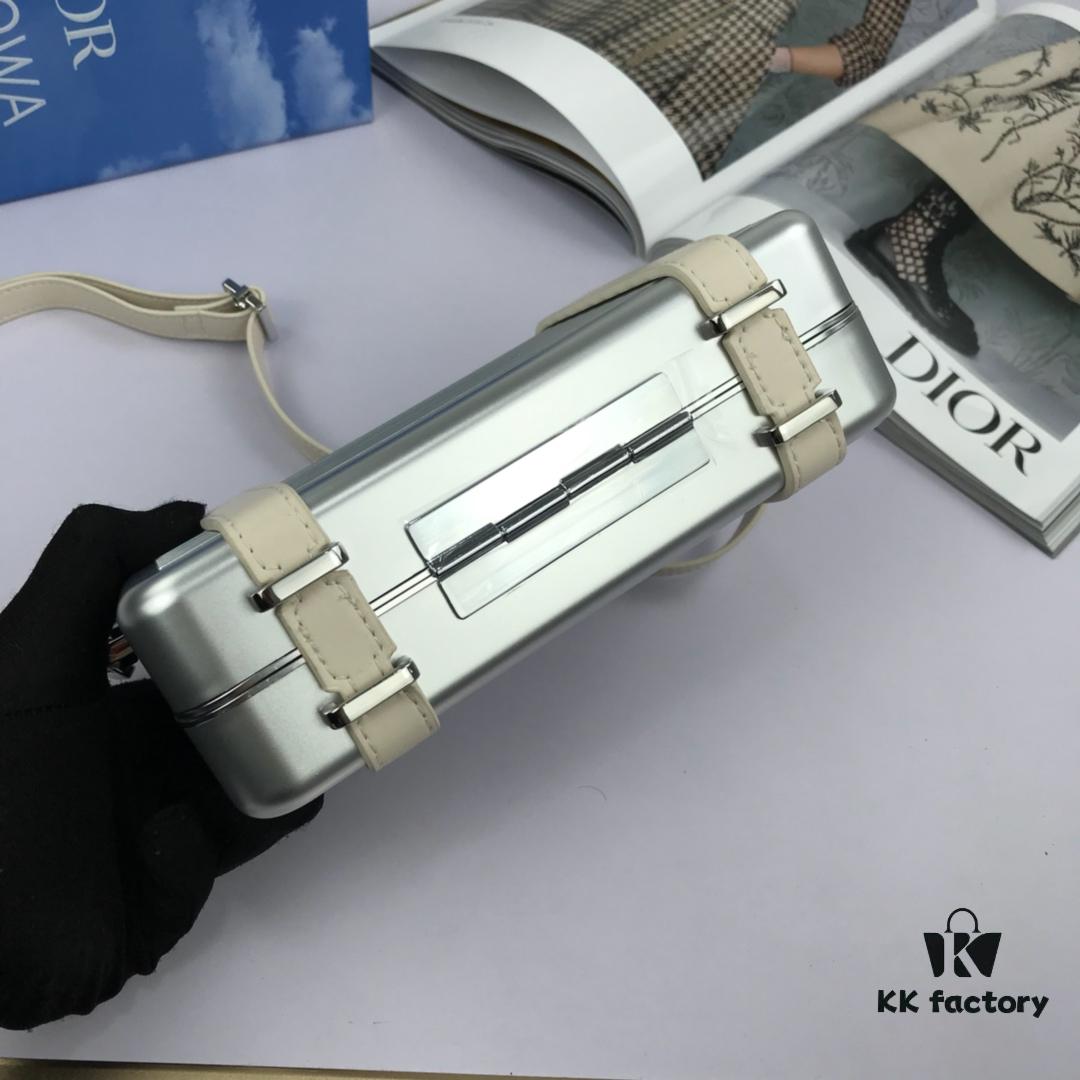 DIOᖇ🎉🎉 & RIMOWA Collaborative Limited Edition Mini Luggage Bag