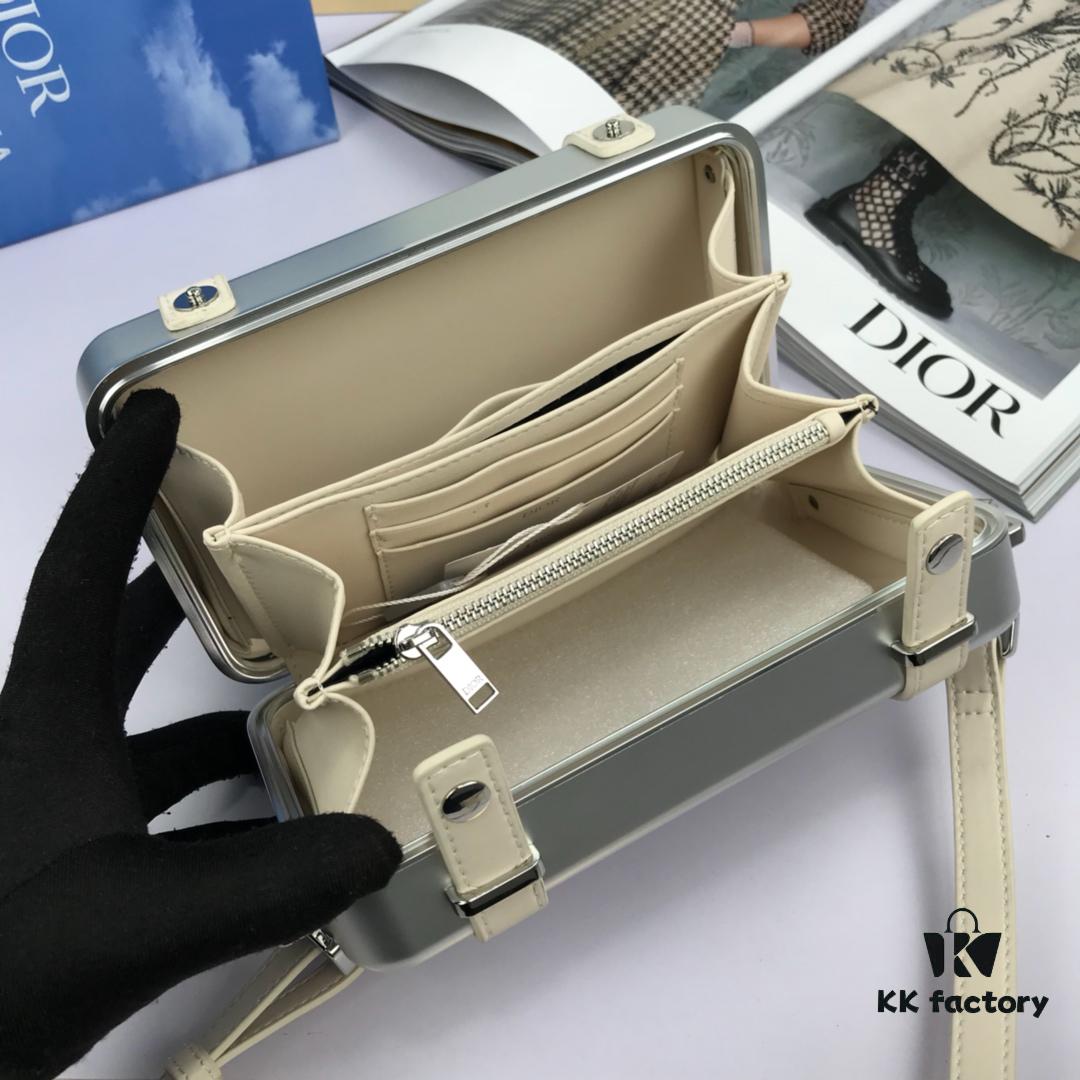 DIOᖇ🎉🎉 & RIMOWA Collaborative Limited Edition Mini Luggage Bag