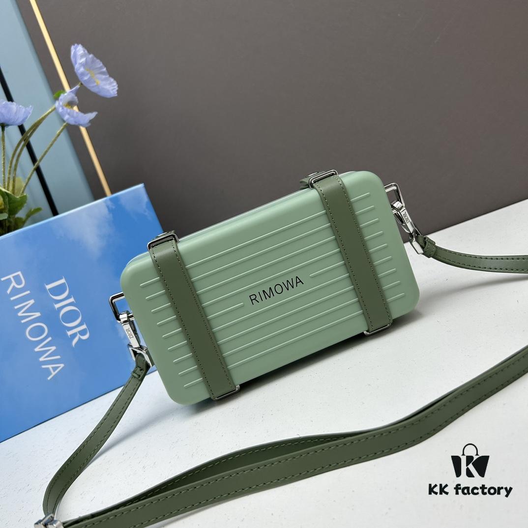 DIOᖇ 🎉🎉 & RIMOWA Collaborative Limited Edition Mini Luggage Bag