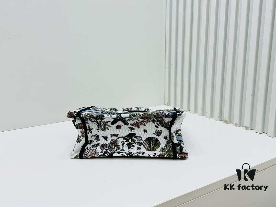 Authentic Thick Fabric Warning  ️ Small Size 【Book Tote】