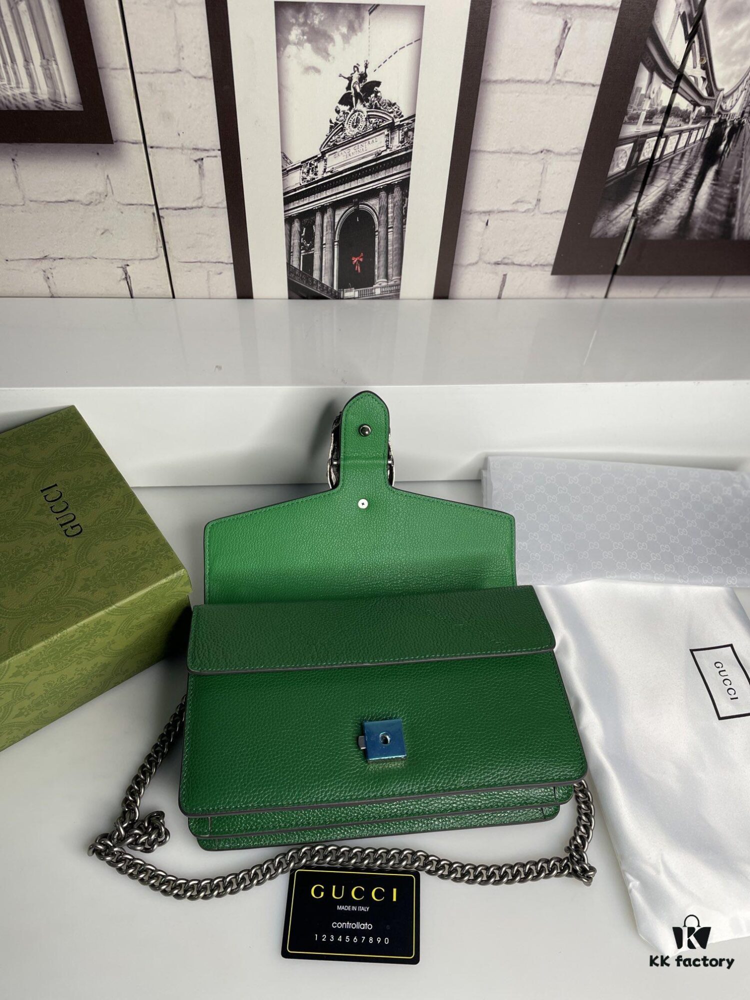 Crinkled Leather with Double Tiger Head Clasp Inspired by the Greek Myth of Dionysus, Dual Flap Pockets, Handheld or Crossbody Bag, Model: 400249, Size: 28x15x7