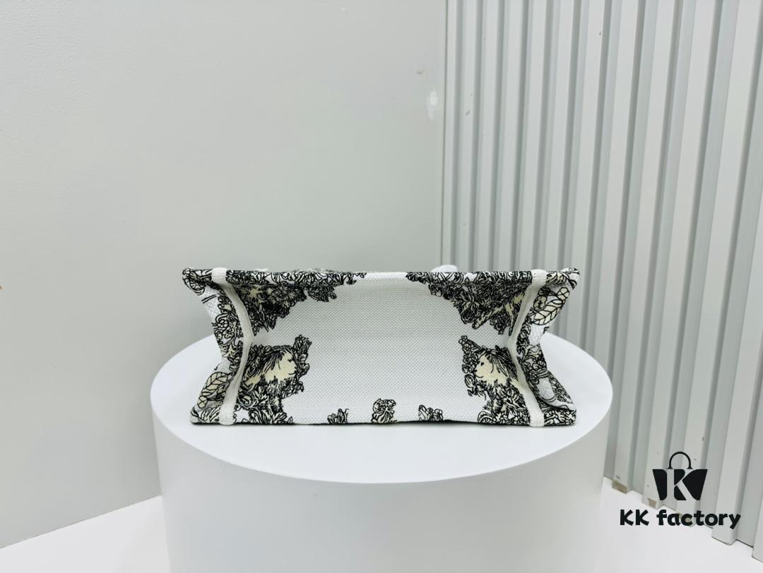 Authentic Thick Fabric Warning  ️ Small Size [Book Tote]