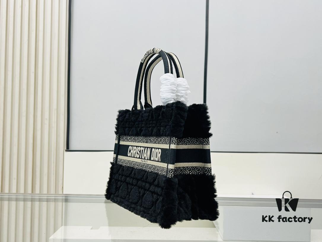 Authentic Thick Fabric Warning  ️ Small Size Wool Plaid Black 【Book Tote】