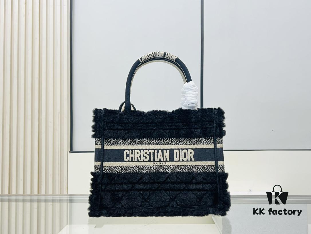 Authentic Thick Fabric Warning  ️ Small Size Wool Plaid Black 【Book Tote】