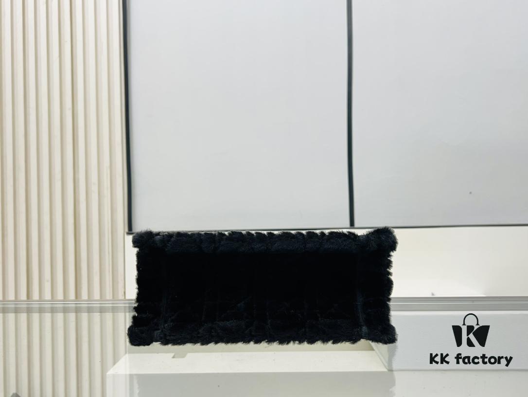 Authentic Thick Fabric Warning  ️ Small Size Wool Plaid Black 【Book Tote】