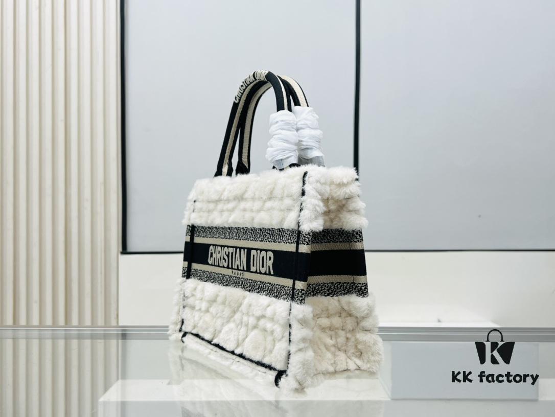 Authentic Thick Fabric Warning  ️ Small Size White Fur is Black 【Book Tote】