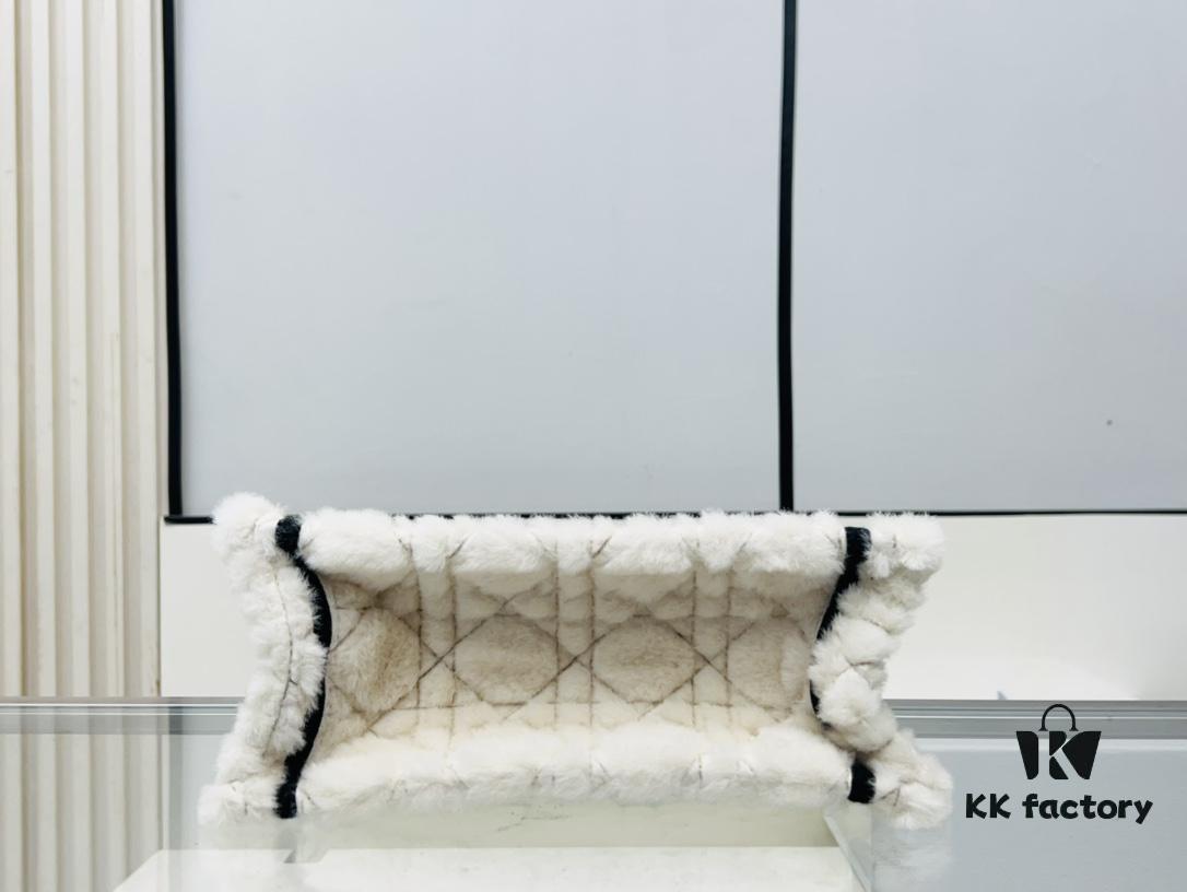 Authentic Thick Fabric Warning  ️ Small Size White Fur is Black 【Book Tote】