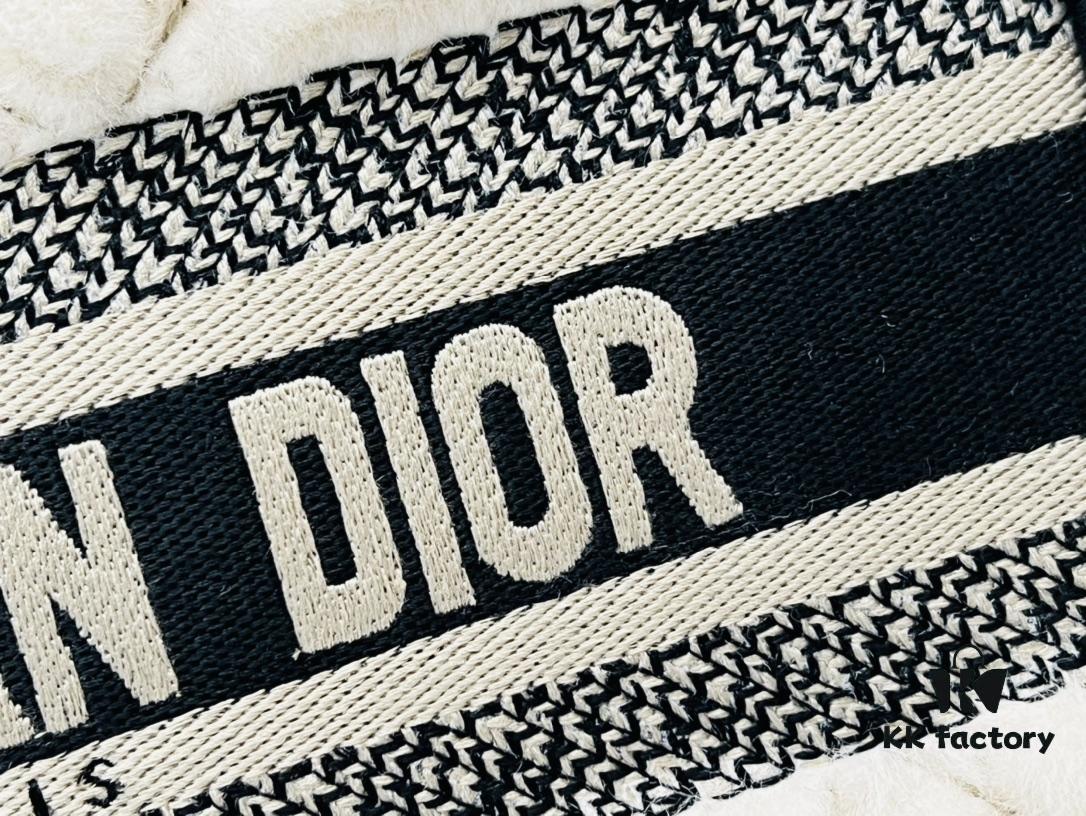 Authentic Thick Fabric Warning  ️ Small Size White Fur is Black 【Book Tote】