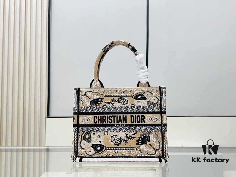 Authentic Thick Fabric Warning  ️ Small Apricot Butterfly [Book Tote]