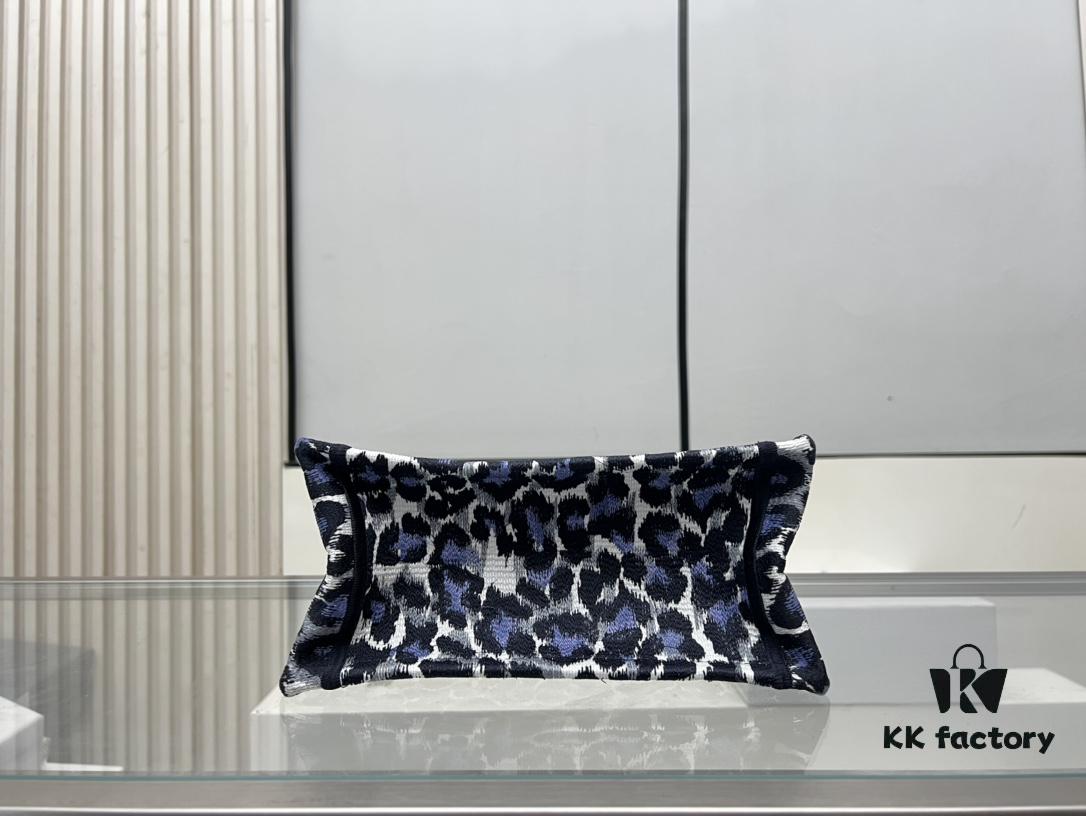 Authentic Thick Fabric  ️ Small Purple Leopard Print 'Book Tote'