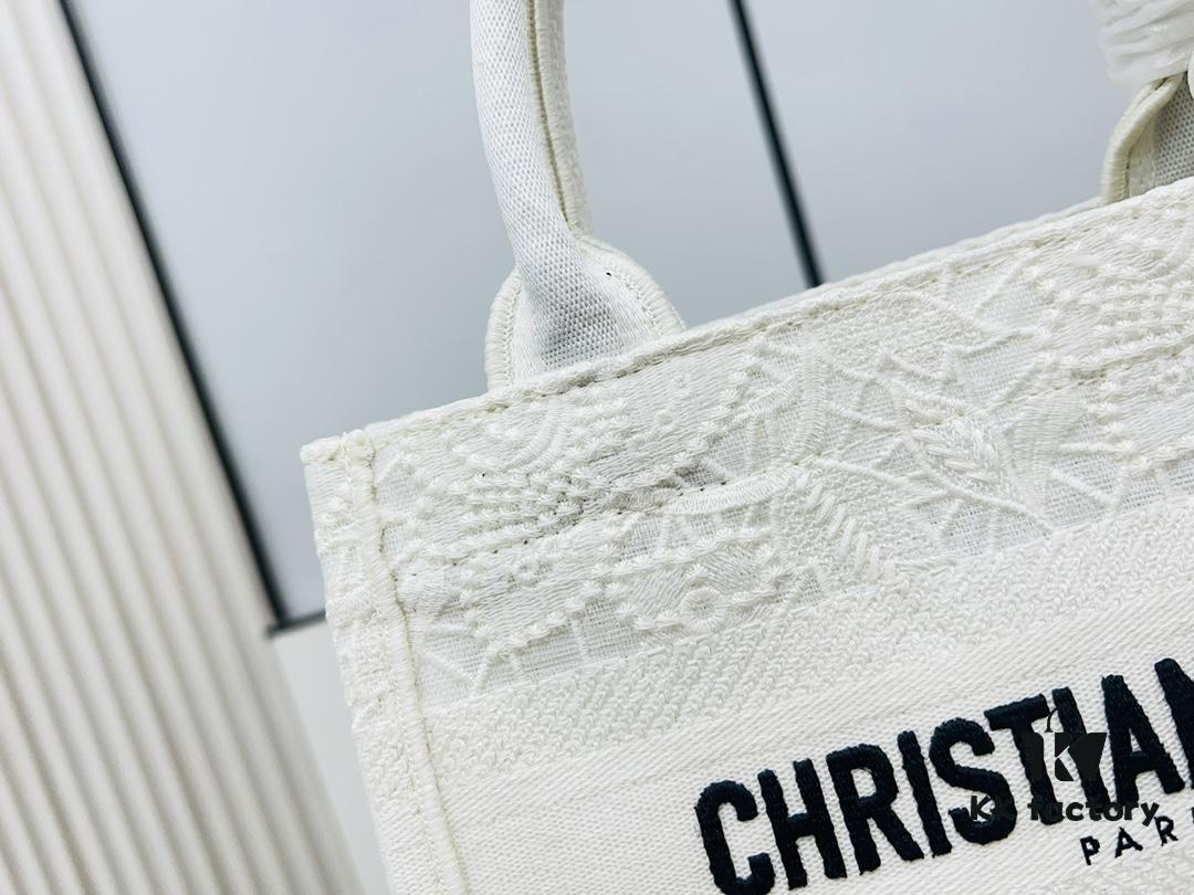 Authentic Thick Fabric  ️ Small White Lace Book Tote