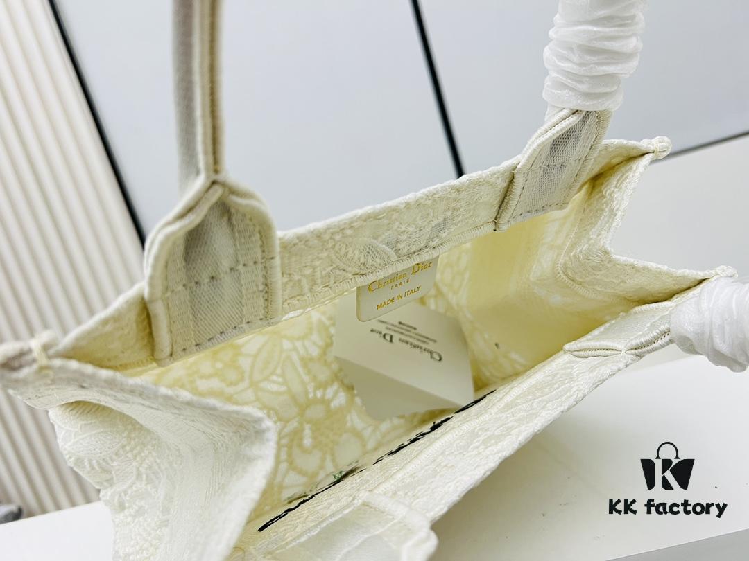 Authentic Thick Fabric  ️ Small White Lace Book Tote