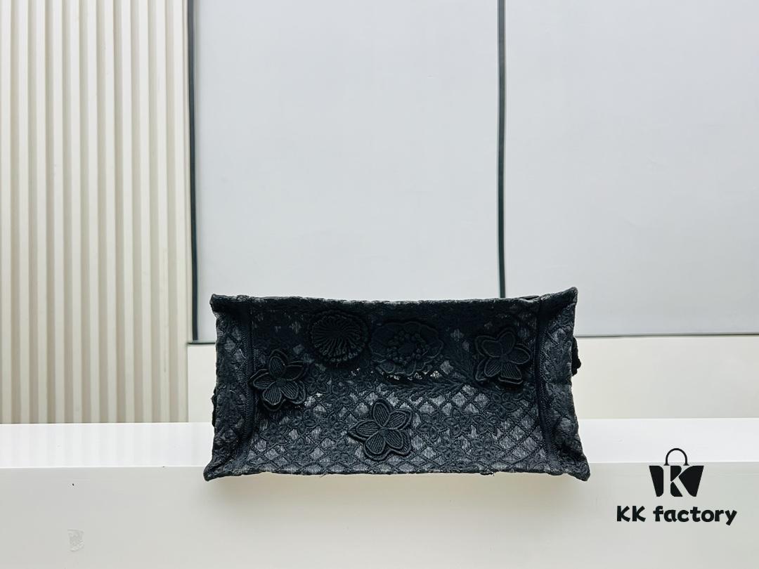 Authentic Thick Fabric Warning  ️ Small Black Floral 'Book Tote'