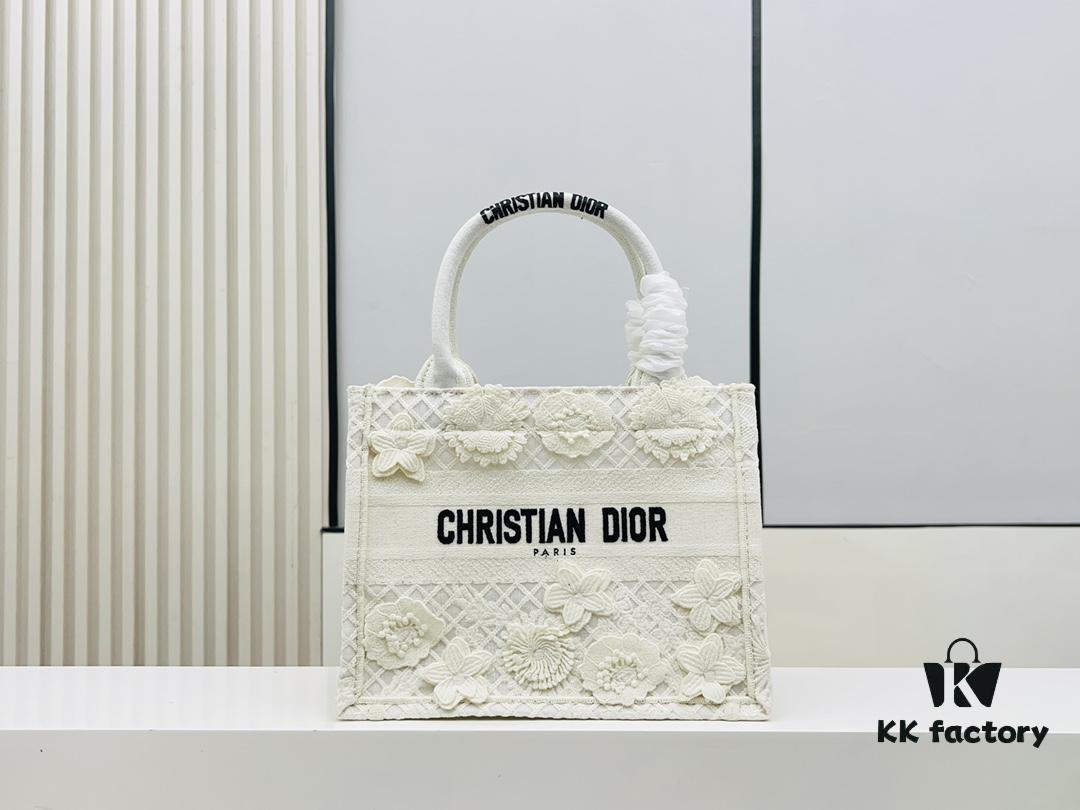 Authentic Thick Fabric  ️ Small White Floral 'Book Tote'