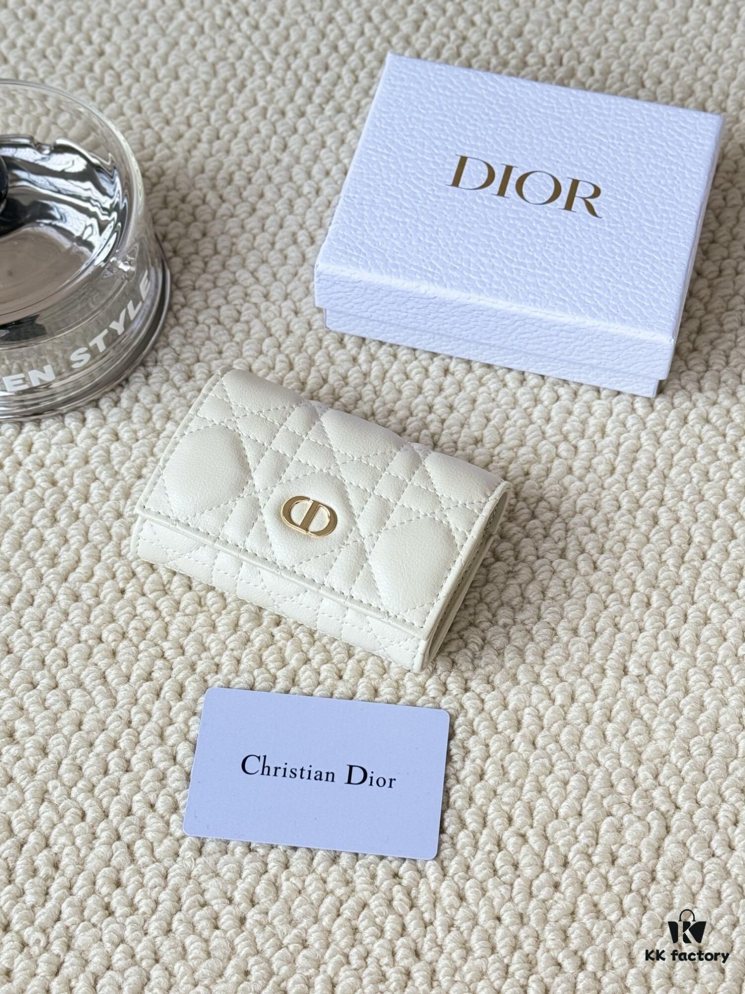Dio Caro Card Holder and 30 Montaigne Glycine Wallet