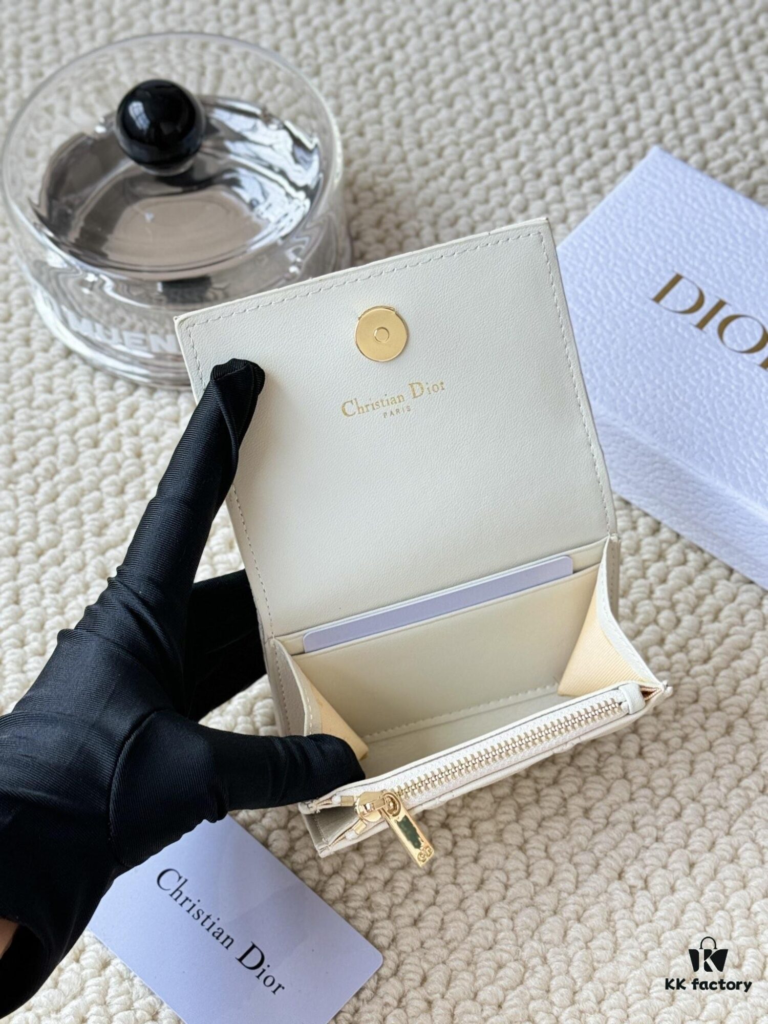 Dio Caro Card Holder and 30 Montaigne Glycine Wallet