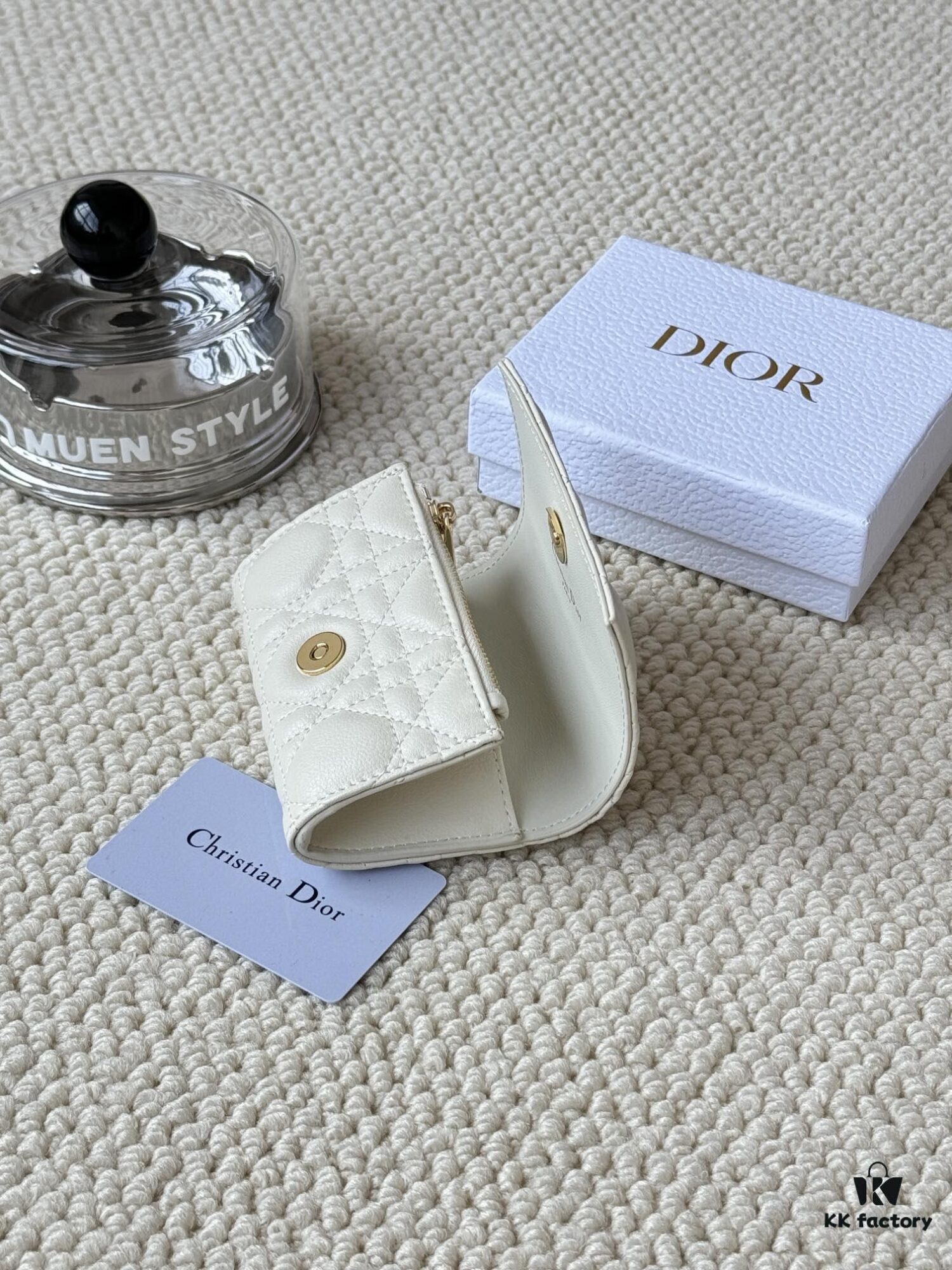 Dio Caro Card Holder and 30 Montaigne Glycine Wallet