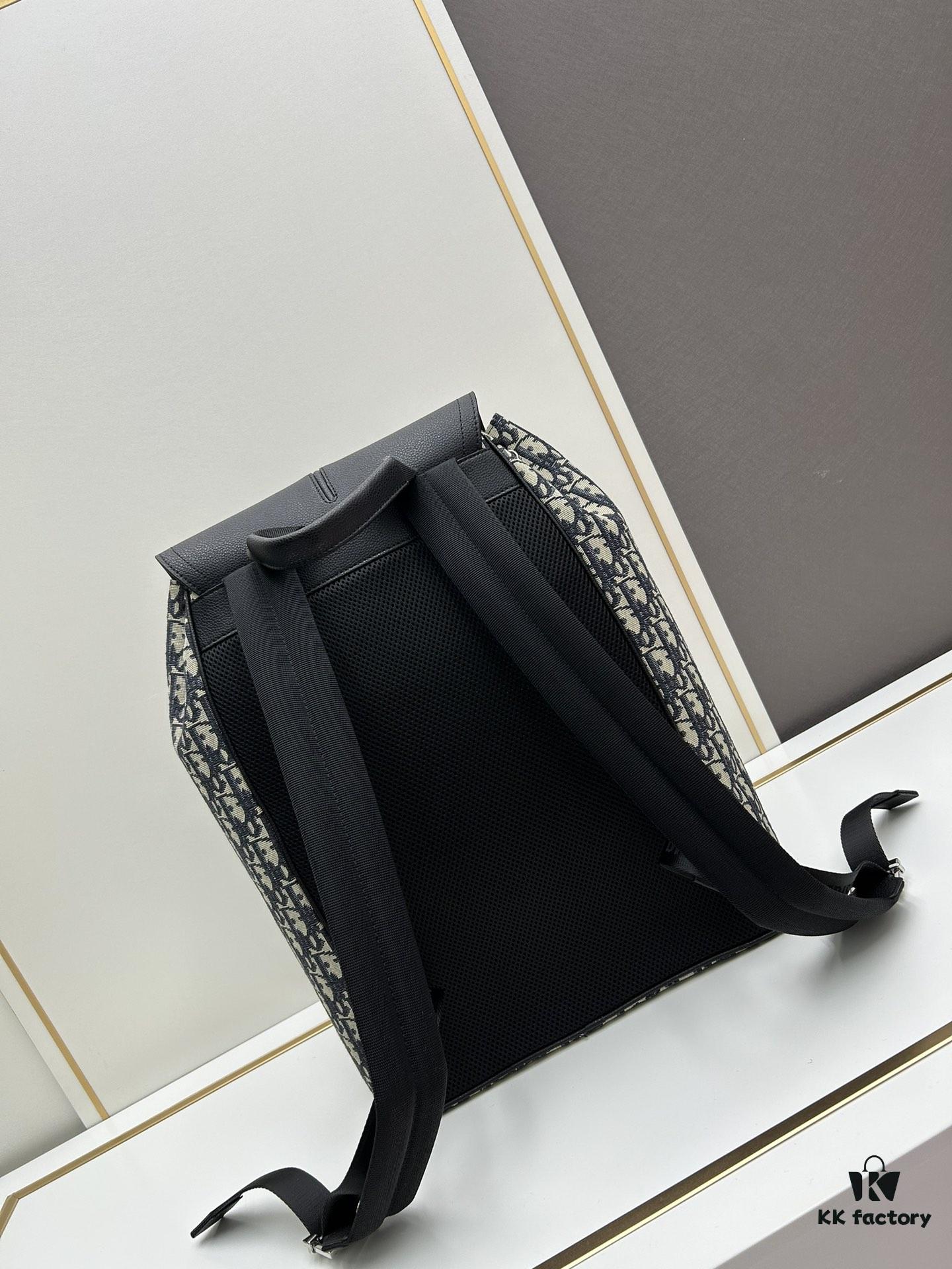 Elegant Motion Backpack in Beige and Black Oblique Print