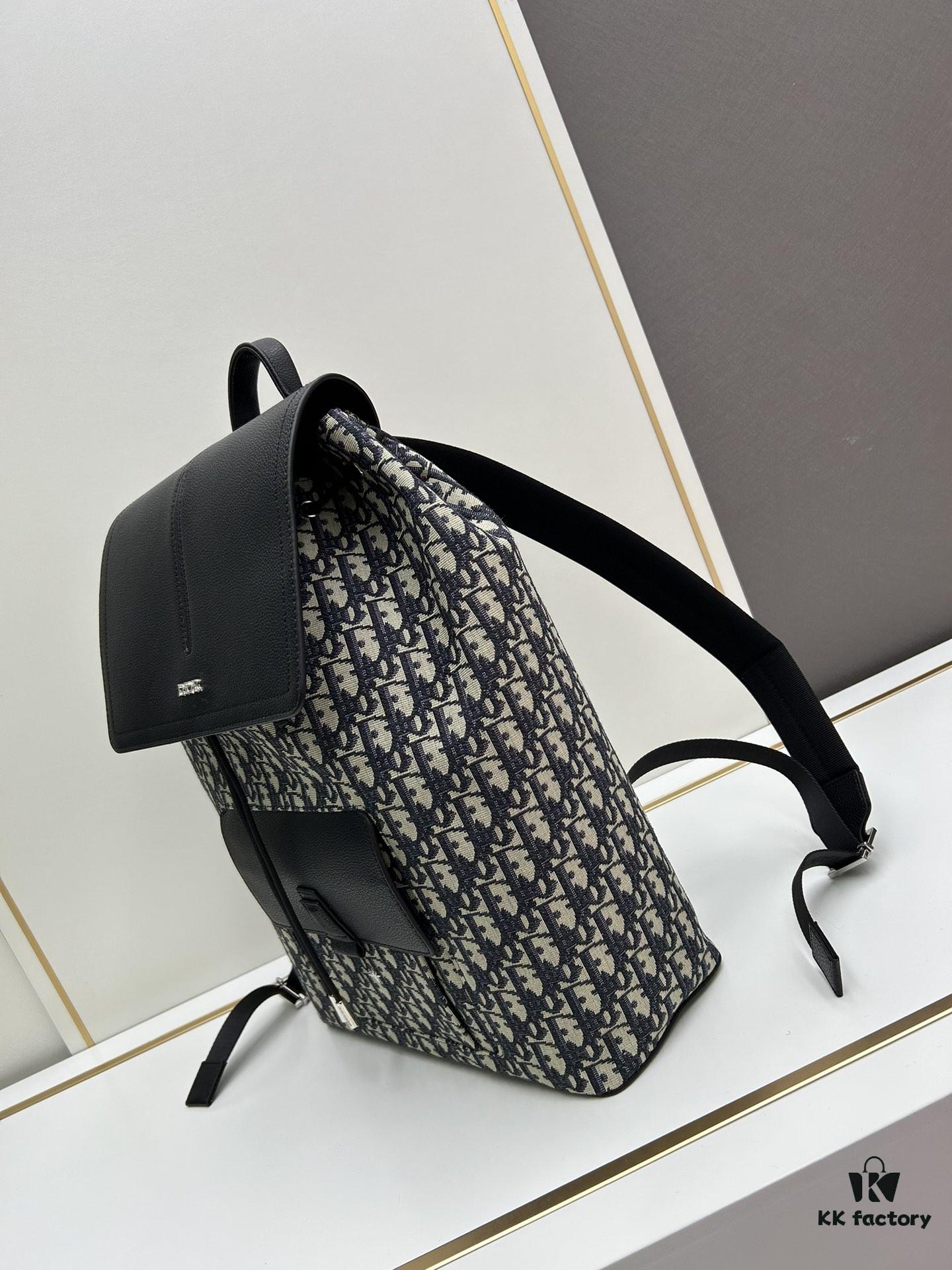 Elegant Motion Backpack in Beige and Black Oblique Print