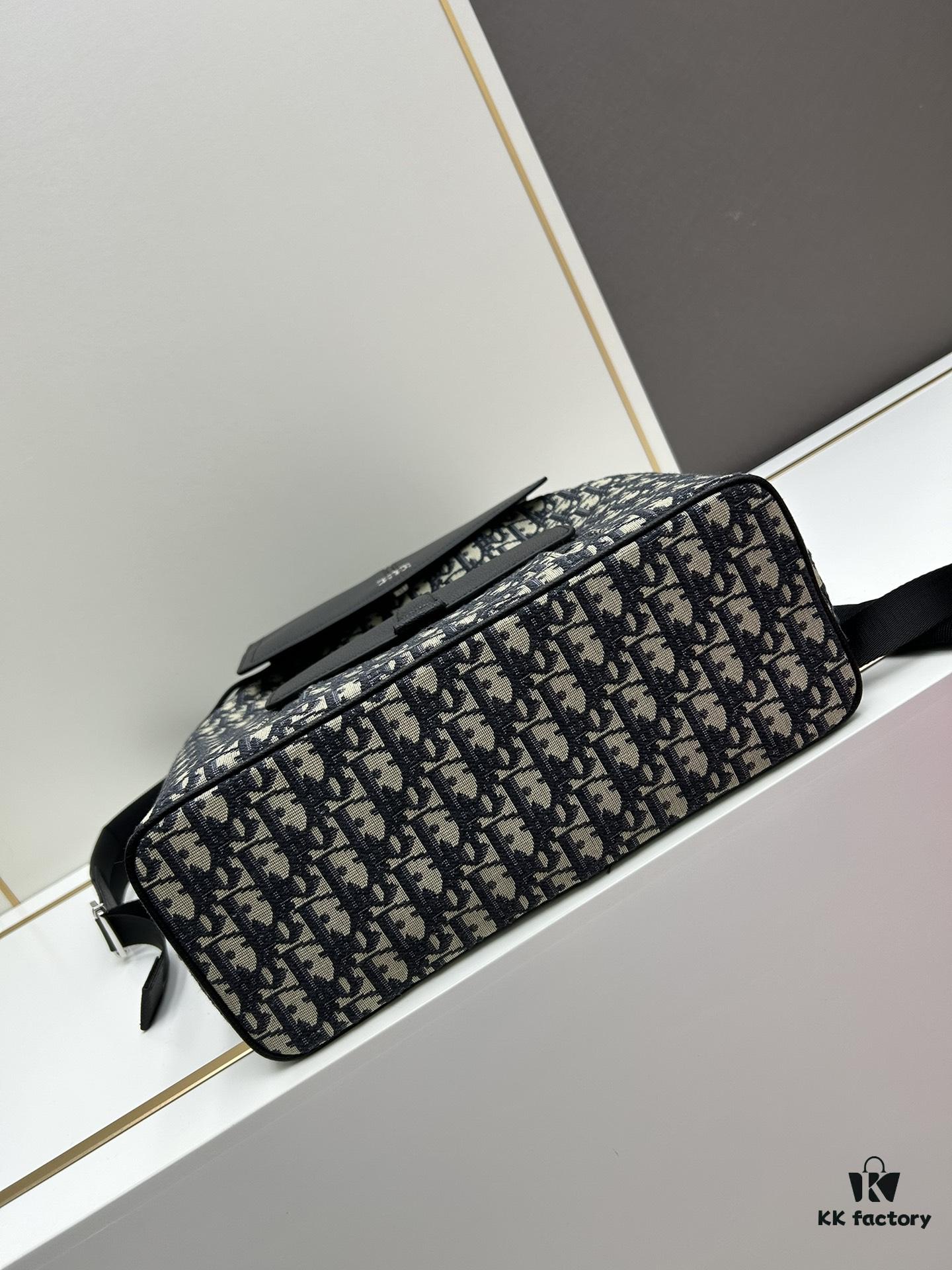 Elegant Motion Backpack in Beige and Black Oblique Print