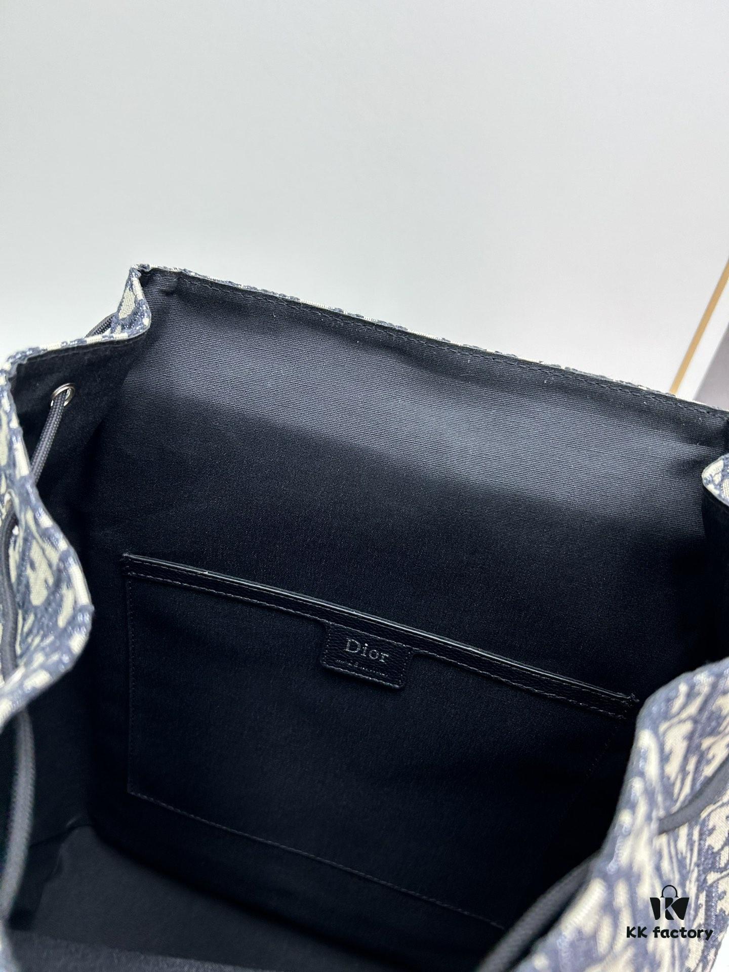 Elegant Motion Backpack in Beige and Black Oblique Print