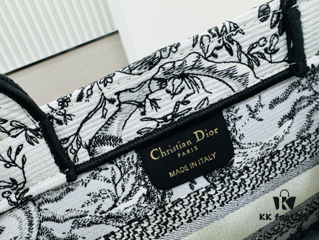 Authentic Thick Fabric Warning  ️ Small Size [Book Tote]