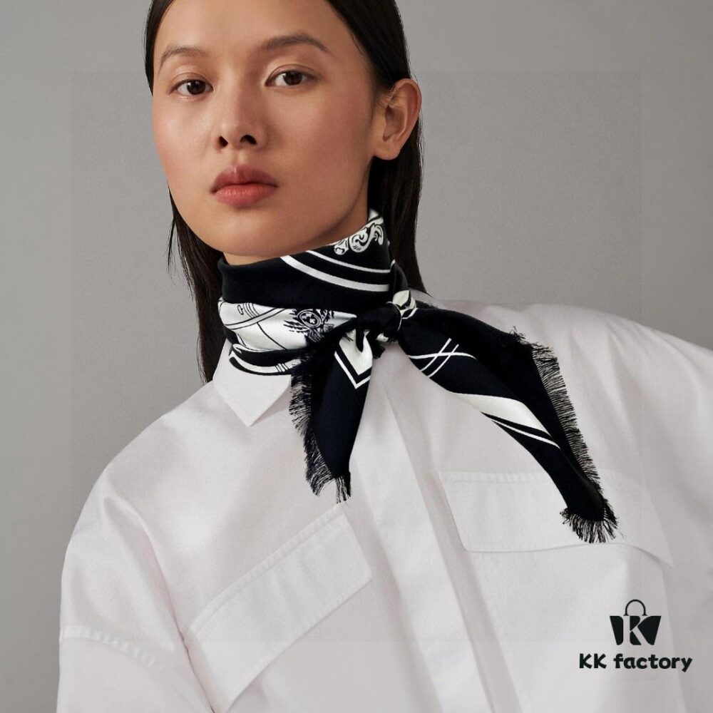 Luxury Custom 90cm x 90cm Pure Silk Square Scarf - Real Silk Carriage Design, 100% High-Grade 18 Momme Twill Silk, Double-Sided Same Color, Top Craftsmanship