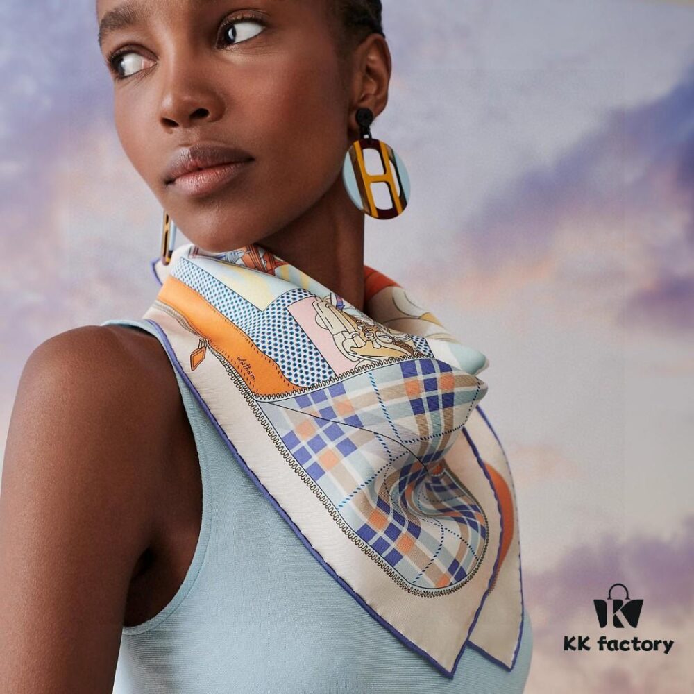 Luxury Custom Made Modern Era Double-Sided Solid Color 90% Silk Scarf