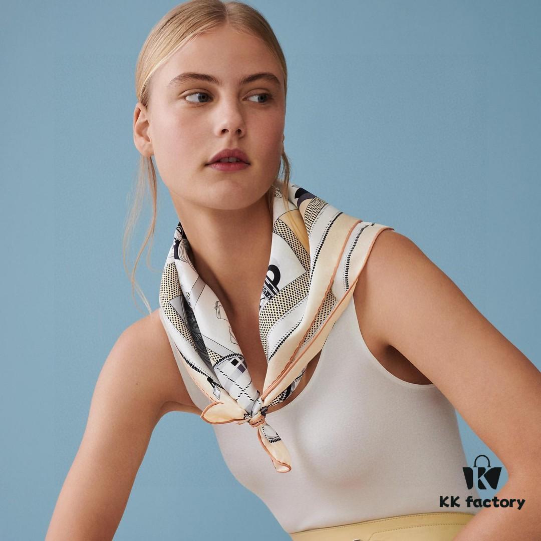 Luxury Custom Made Modern Era Double-Sided Solid Color 90 Silk Scarf