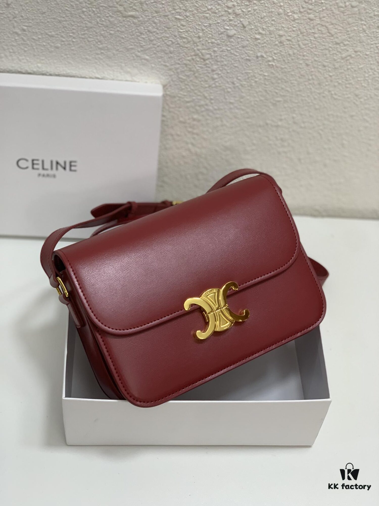 Celine Hand-Rubbed Grain Calfskin Triumph Arch Bag