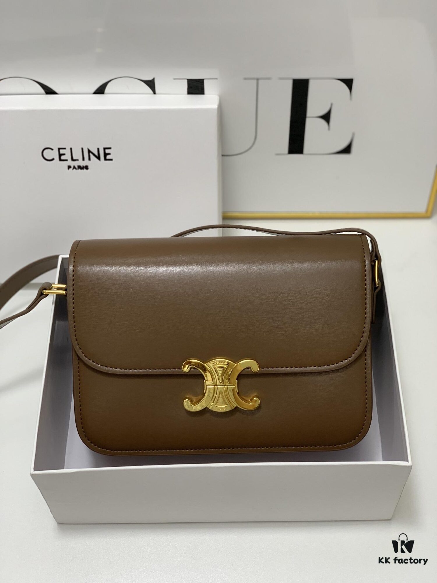 Celine Hand-Rubbed Grain Calfskin Triumph Arch Bag