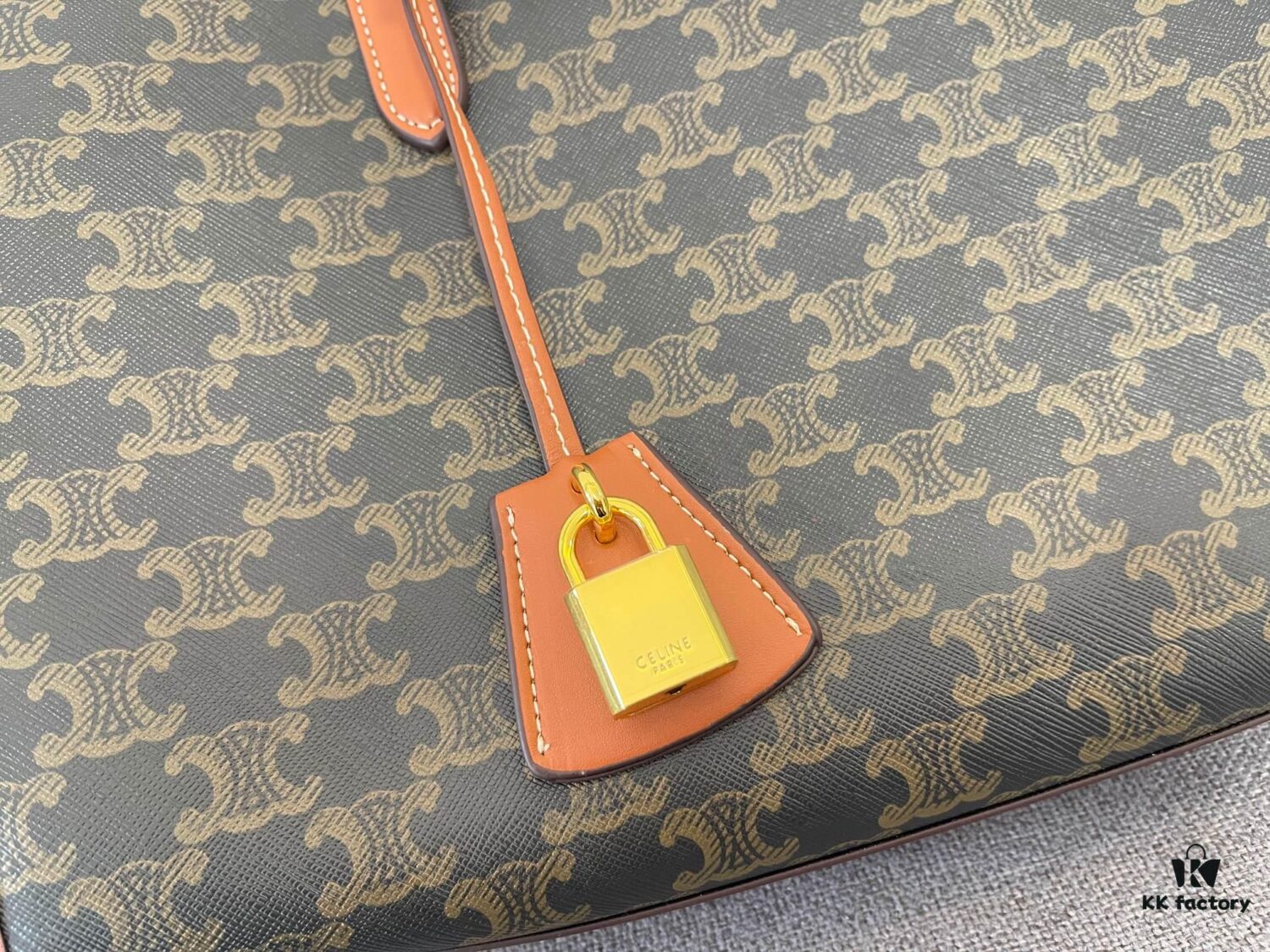 Small CELINE Spring-Summer Horizontal CABAS Tote Bag, Versatile and Stylish, Newly Released Compact Size | Classic Triumph Monogram Collection, Unisex Design, Highly Recommended by Bloggers and Celebrities