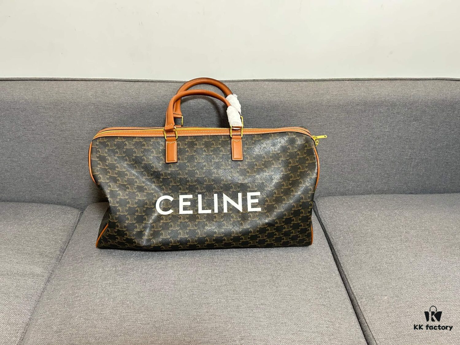 Celine Vintage Travel Bag – Timeless Archlight Monogram Design with Lightweight, Spacious and Versatile Style