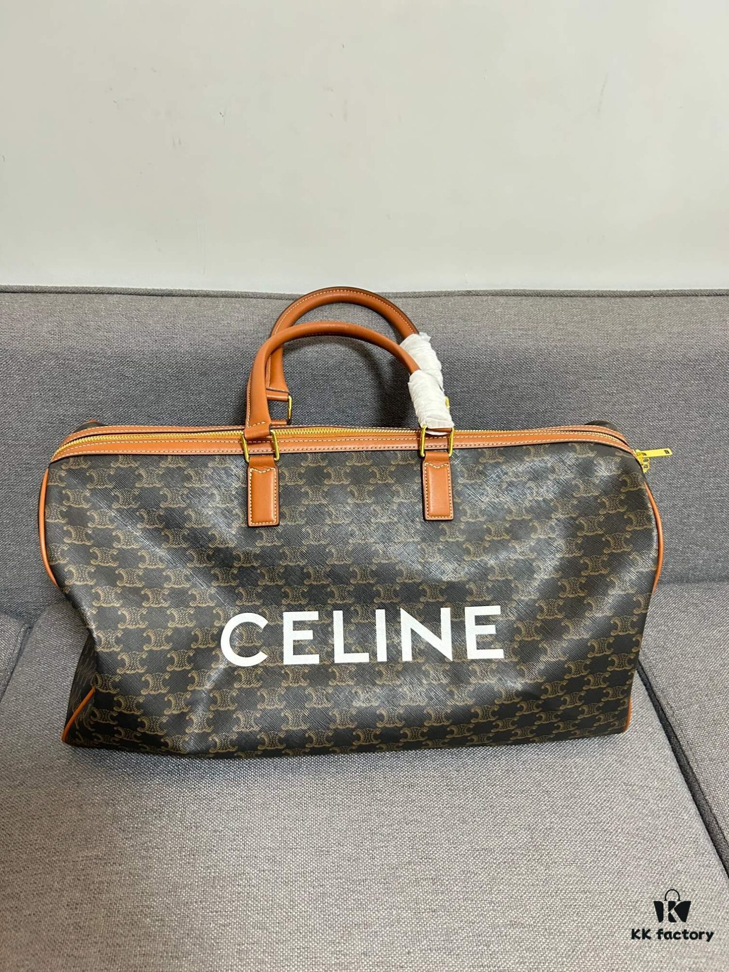 Celine Vintage Travel Bag – Timeless Archlight Monogram Design with Lightweight, Spacious and Versatile Style