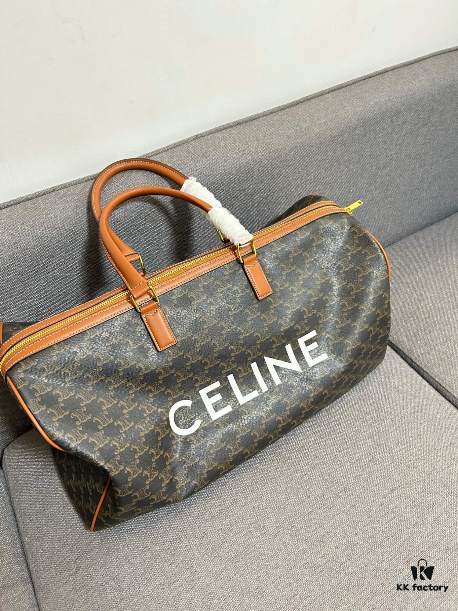 Celine Vintage Travel Bag – Timeless Archlight Monogram Design with Lightweight, Spacious and Versatile Style