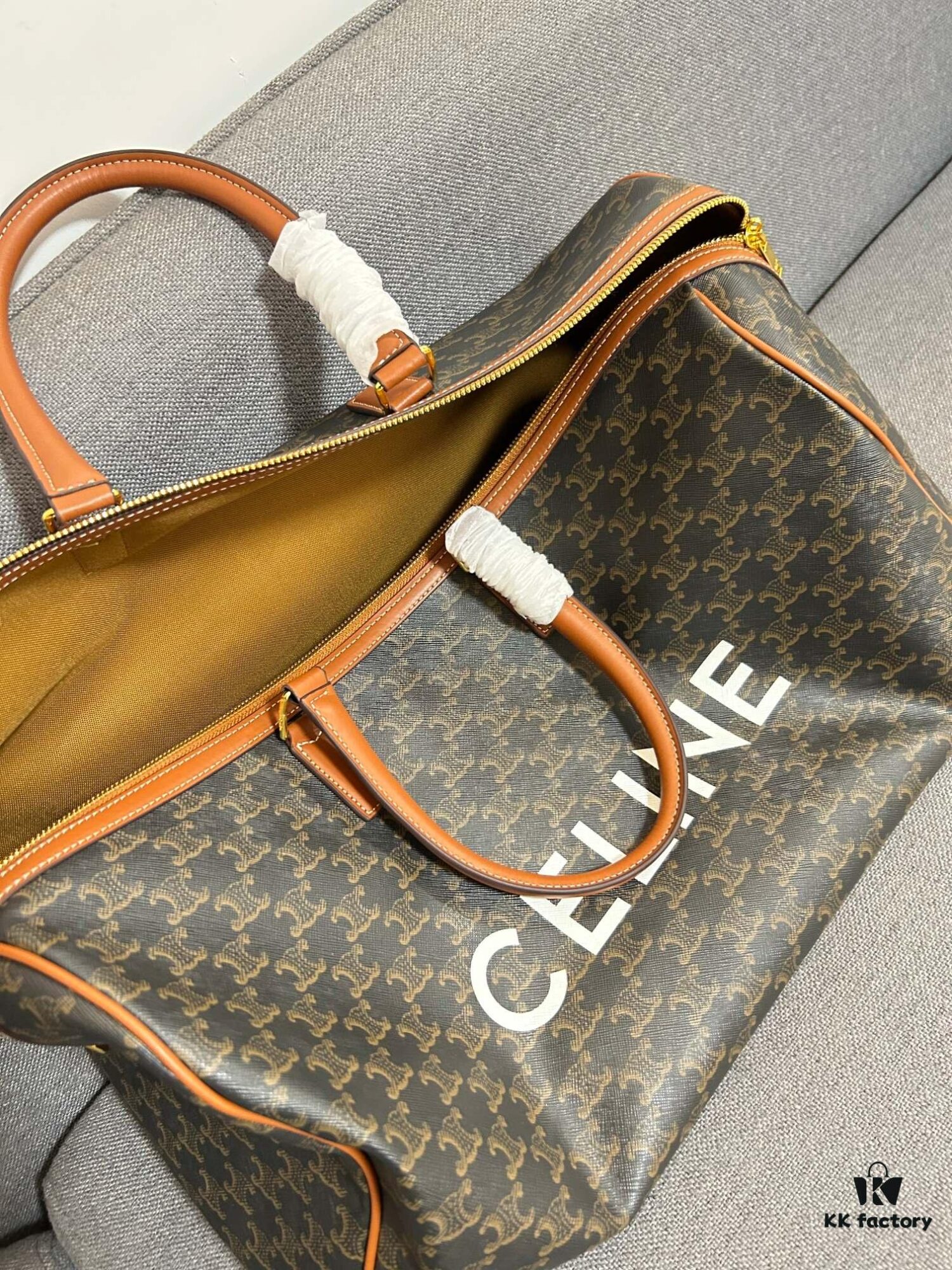 Celine Vintage Travel Bag – Timeless Archlight Monogram Design with Lightweight, Spacious and Versatile Style
