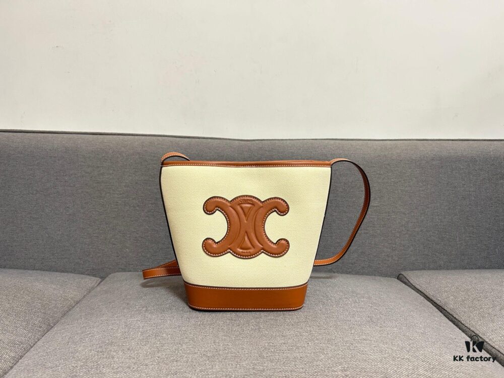 CELINE Spring Summer New Arrival CUIR Bucket Bag with Arc de Triomphe 3D Logo, Sophisticated and Mature Design