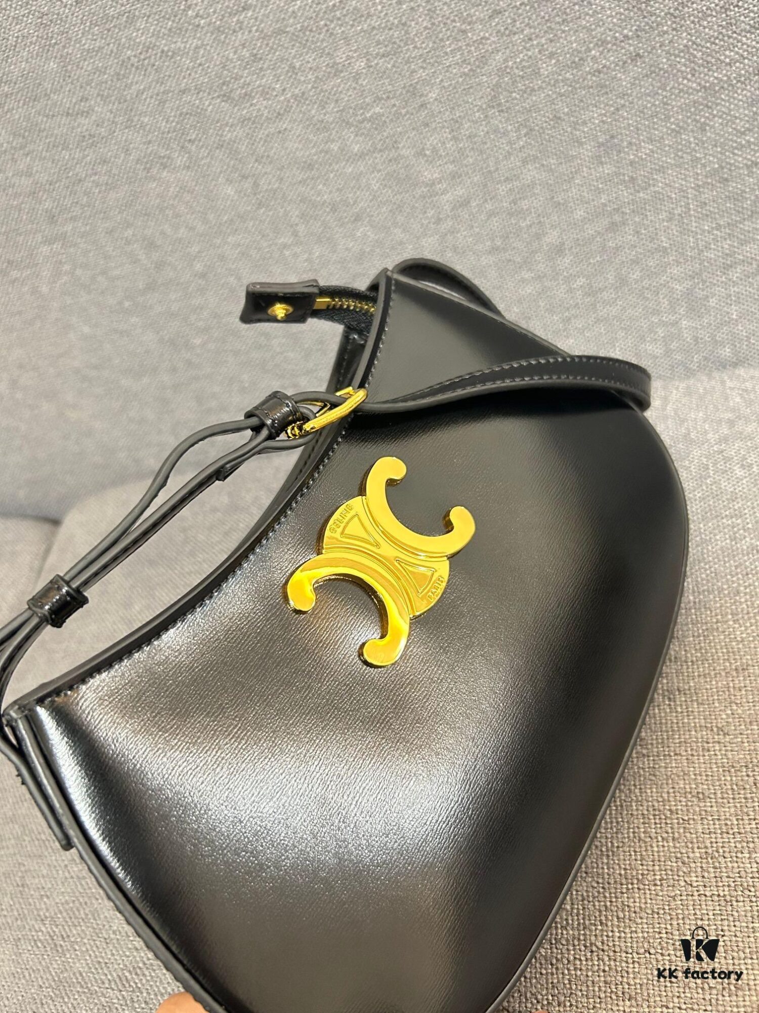 CELINE Arc de Triomphe TILLY Signature Print Leather Handbag TRIOMPHE Canvas, Cowhide Leather Trim, Lambskin Lining, Gold-Tone Hardware, Sling or Crossbody Wear, Zip Closure, One Main Compartment, One Interior Flat Pocket, Adjustable Strap - Model No. 4233#, Size: 22cm