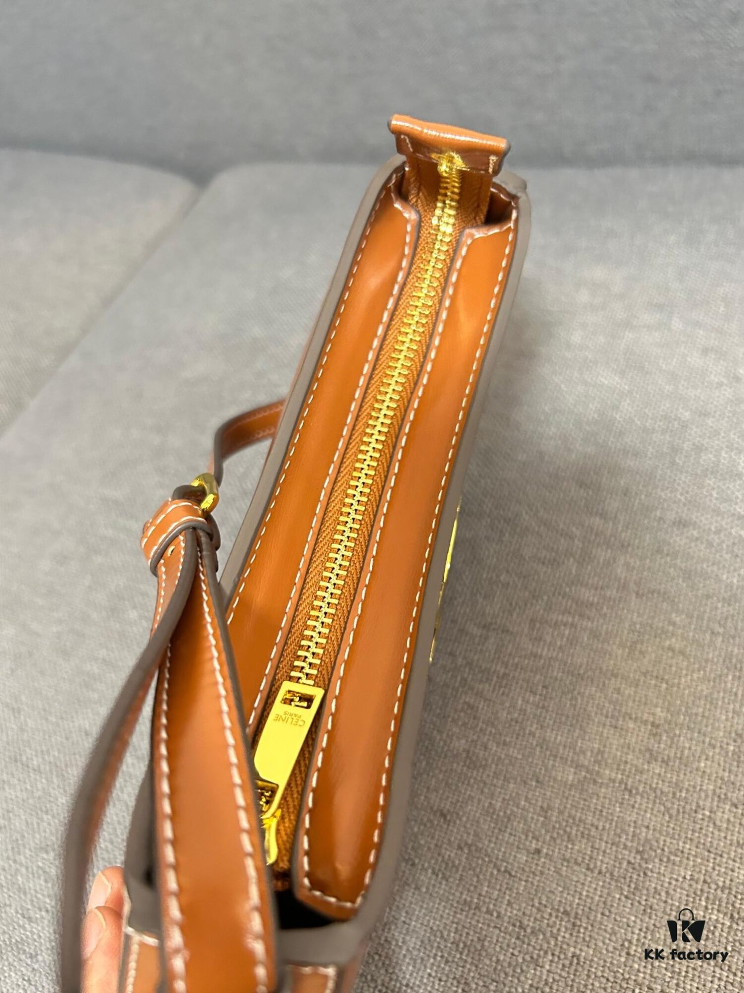 CELINE Triumph Arch TILLY Logo-Print Leather Handbag