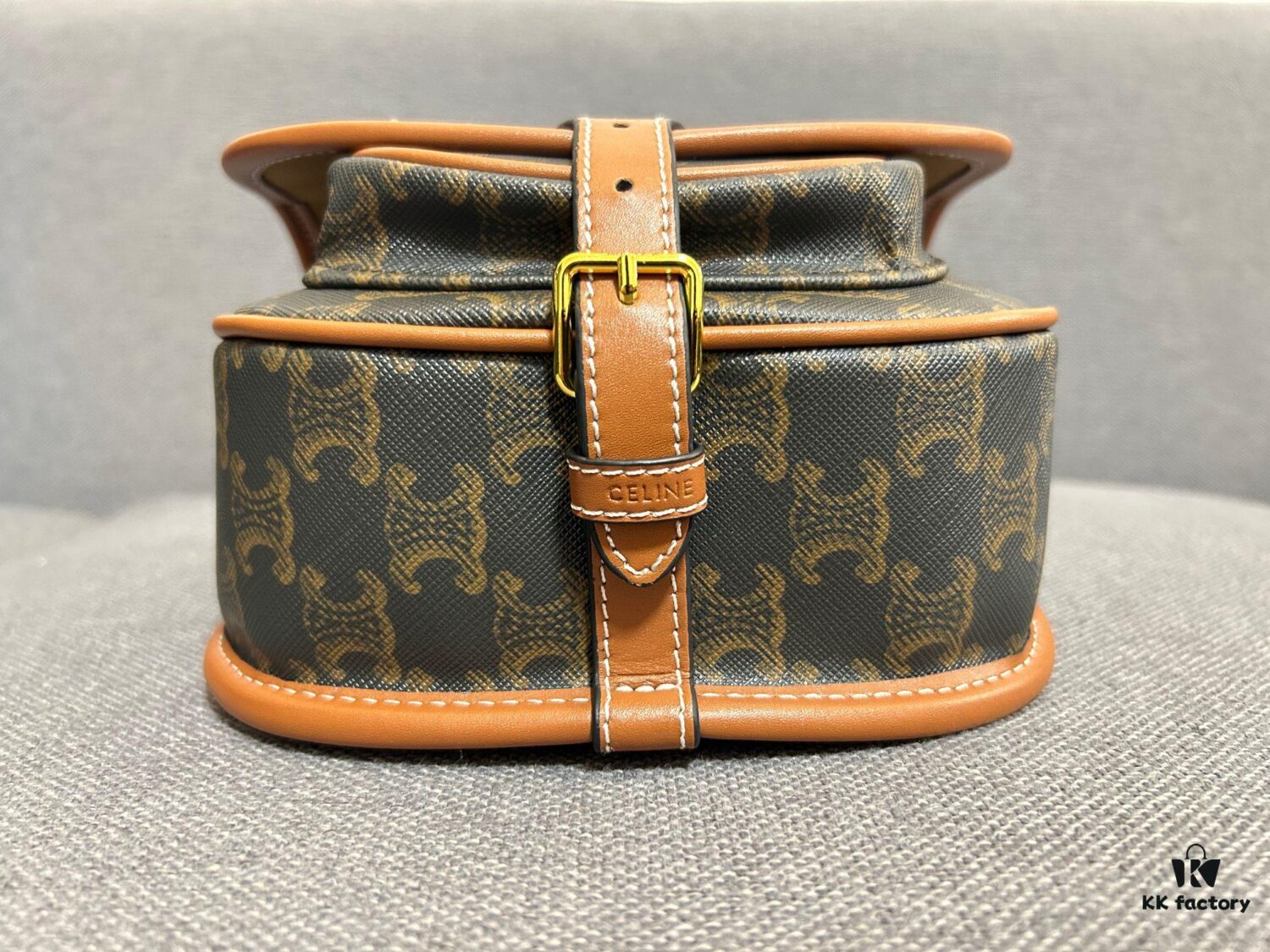 CELINE FOLCO Retro Style Crossbody Bag, Fashionable and Streetwise with Iconic Simplicity