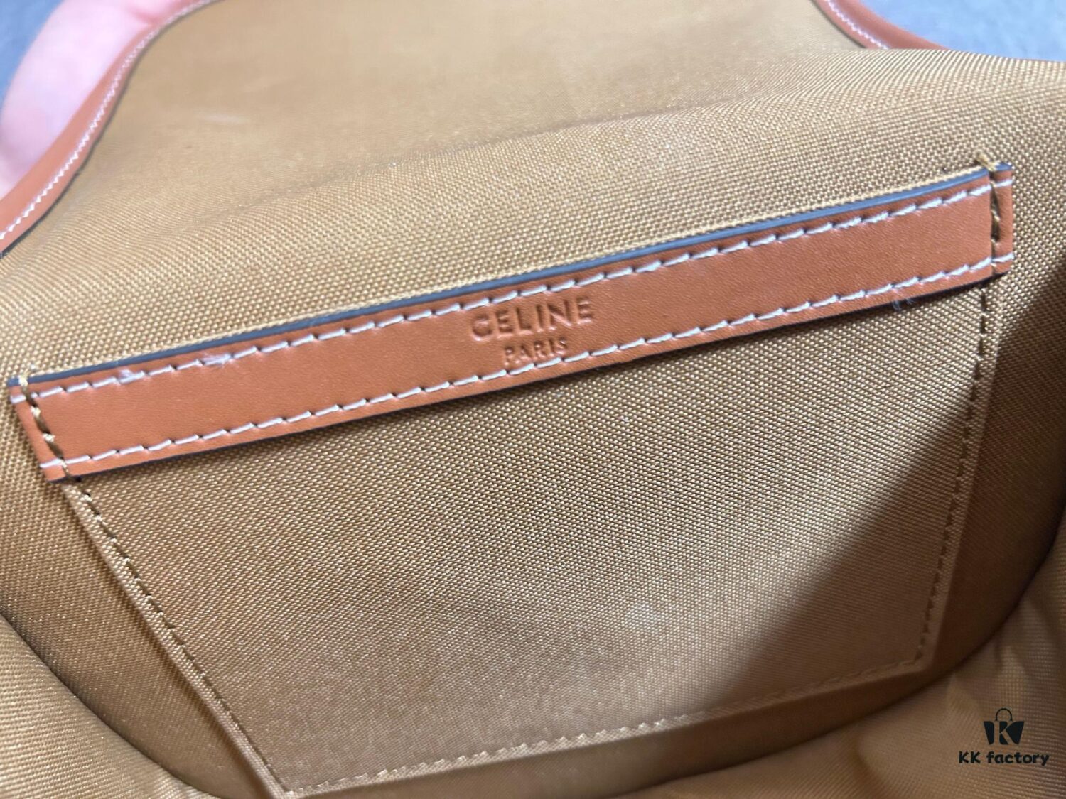 CELINE FOLCO Retro Style Crossbody Bag, Fashionable and Streetwise with Iconic Simplicity